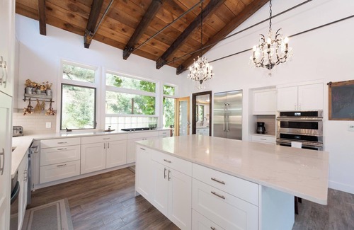 Durango House | Luxury Home - 8 Acres - 7 Min to DGO - Pool Table/Fire Pit/Amazing Views