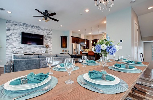 Northside House | Luxury Home Away From Home ~ Perfect For Getaway ~ Ideal For Long Stays