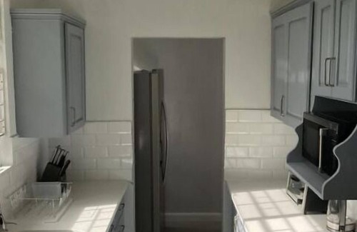 Saint Andrew House | Luxury Home Away from Home in Queensboro
