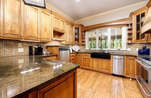 LaGrange House | Luxury Home|Billiard|Prvt Tennis|Fire Pit