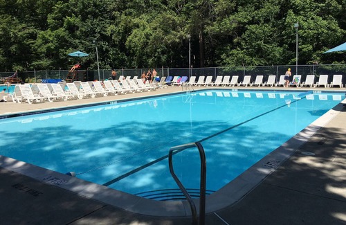 East Stroudsburg House | Luxury home, close to 2 ski resorts, 3 water parks, casino, outlets, high-tech.