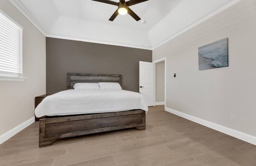 Royse City House | Luxury home features and exceptional amenities, with great privacy.