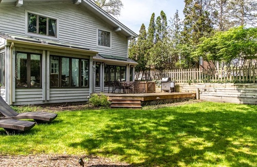 Michiana House | Luxury Home, Giant Deck w Lake Views, Sauna & More!