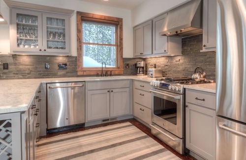 Powder Ridge House | Luxury Home, Ideal Winter Ski-in/Ski-out or Summer Basecamp