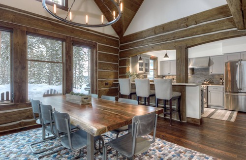 Powder Ridge House | Luxury Home, Ideal Winter Ski-in/Ski-out or Summer Basecamp