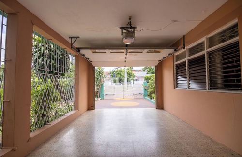 Camperdown House | Luxury Home in Kingston City, away from the hustle and bustle!