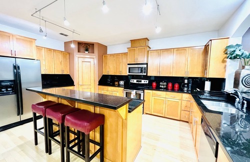 McAllen House | Luxury Home❤️Las Villitas❤️Close to the Mall and Airport ❤️