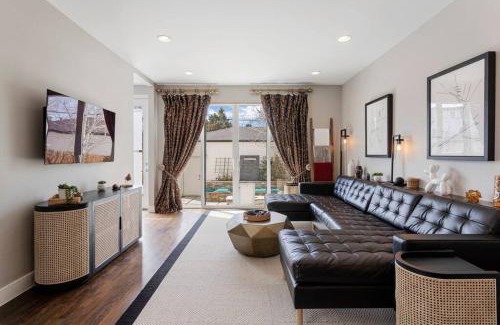 Englewood House | Luxury Home: Monthly Rental House Near Denver
