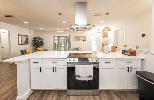 Deltona Lakes House | Luxury Home Near Parks & Beach Great Location
