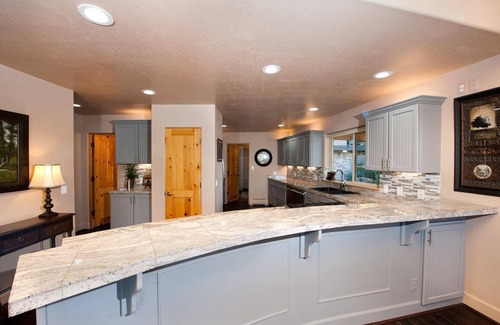 Durango - Purgatory House | Luxury Home on 8 Acres - 9 Min. to DGO - Hot Tub/Fire Pit - Awesome Views -