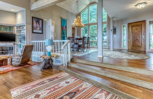 Banner Elk House | Luxury home on Summit Peak at the exclusive Elk River Club!