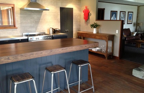Arrowtown House | Luxury Home + Postcard Views