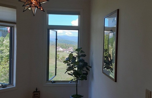 Campton House | Luxury Home set on the 18th tee at Owls Nest Golf Resort - Breathtaking Views