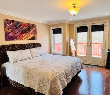 Upper Beaches House | Luxury Home - Upper Toronto Beaches