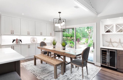 Lawton Woods House | Luxury Home 5-Bed Home w Private Pool-house, Short walk to Beach