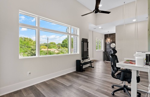 Riverside Heights House | Luxury Home