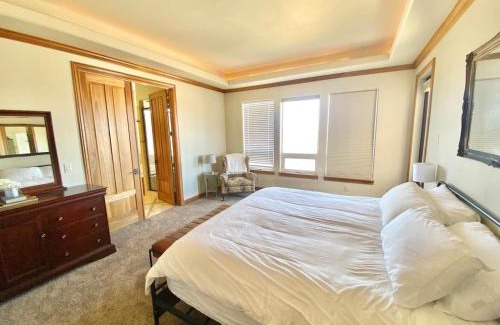 Pocatello House | Luxury home w a View- biking and hiking near