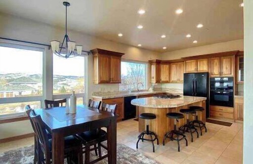 Pocatello House | Luxury home w a View- biking and hiking near