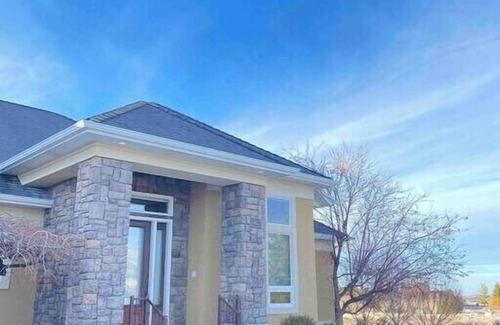 Pocatello House | Luxury home w a View- biking and hiking near