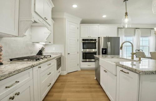Gulfport House | Luxury home walkable to the beach