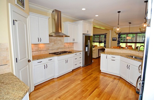 Summerfield House | Luxury Home with Office and Man Cave-Ideal for Families, Couples & Market Guests