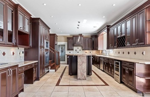 Westwood Plateau House | Luxury home with stunning view over 6000 sq.ft. 6 bedrooms, 4.5 bath, 1 den.
