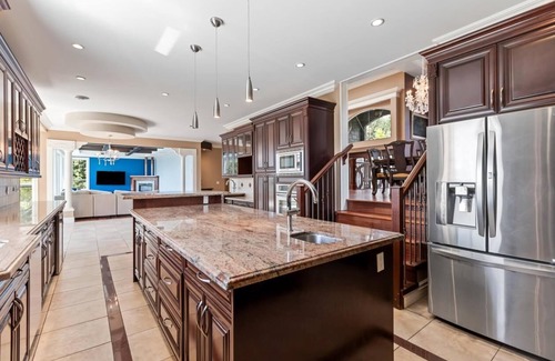 Westwood Plateau House | Luxury home with stunning view over 6000 sq.ft. 6 bedrooms, 4.5 bath, 1 den.
