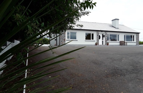 Killarney House | Luxury home with stunning lake views