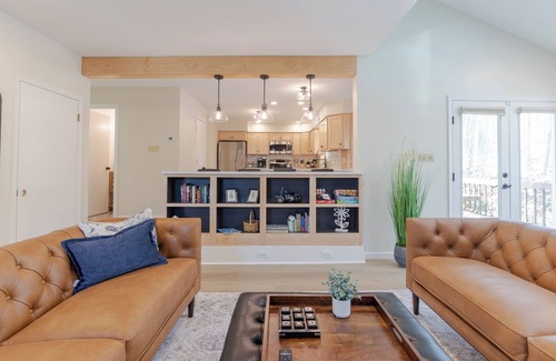 Park Forest Village House | Luxury Home with Game Room & Media Room ~10 mins to Stadium, Campus, Downtown