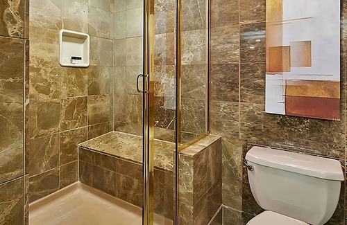 Sunrise Manor Hotel | Luxury Hotel Stay Near Las Vegas Strip with Casino & Resort Amenities