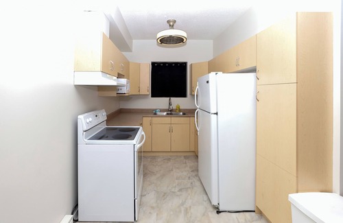 Transcona House | Luxury house for an amazing stay in Winnipeg. Pet friendly!