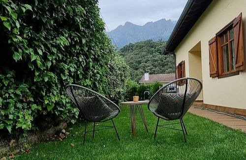 Tanarrio House | Luxury House in Picos de Europa Liebana garden with chill out area
