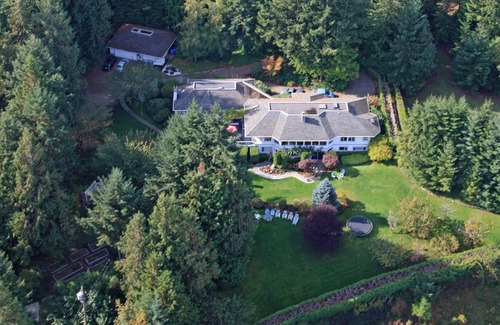 Cobble Hill House | Luxury House in The Trees