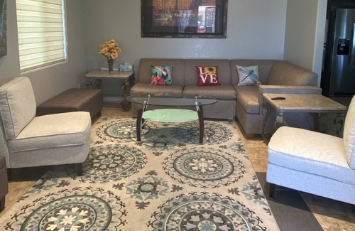 Southwest Anaheim House | Luxury house near Disneyland & knott berry