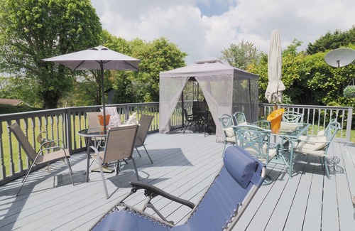 Hythe House | Luxury House Overlooking Town & Sea