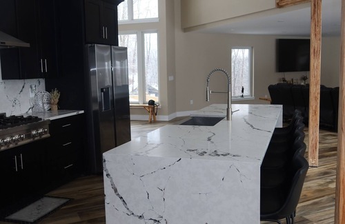 Hidden Valley House | Luxury House private pool & Indoor Basketball court/Movie theater