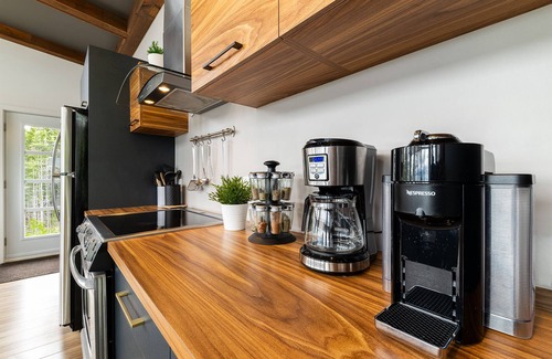 Saint Irenee House | Luxury House with Breathtaking River Views: Hot Tub & Stargazing Perfect Getaway