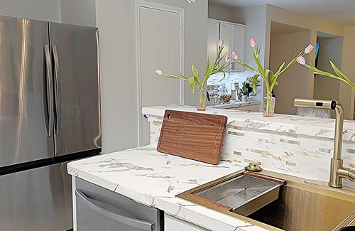 Houston House | Luxury Houston Retreat-5BR w Game Rm,Cinema, Hot tub, Record Studio, Wine Cellar