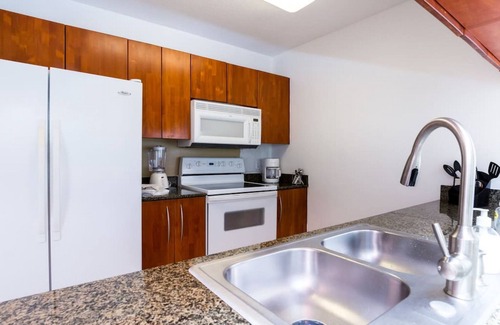 Brickell Condo | Luxury Huge APT@Brickell, Free Parking.