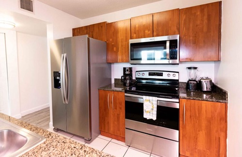 Brickell Condo | Luxury Huge APT@Brickell, Free Parking.