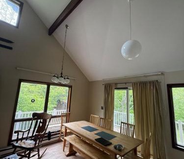 Hunter House | Luxury Hunter Mountain Getaway