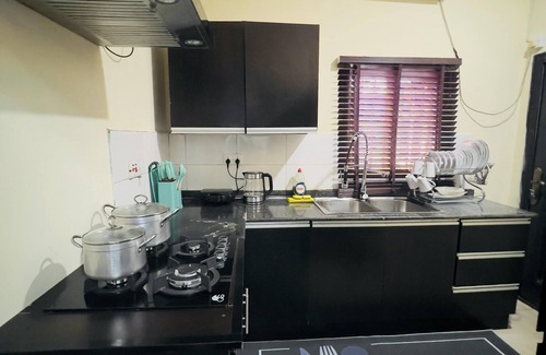 Lagos Apartment | Luxury Ikeja Apartment with 2 Bedrooms
