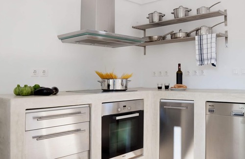 Imerovigli Villa | Luxury Imerovigli villa in breathtaking setting