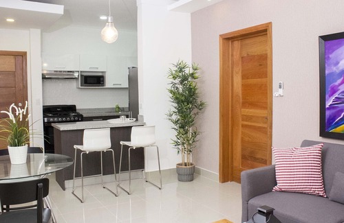 Sarasota Apartment | Luxury in Bella Vista with roof top Jacuzzi area !