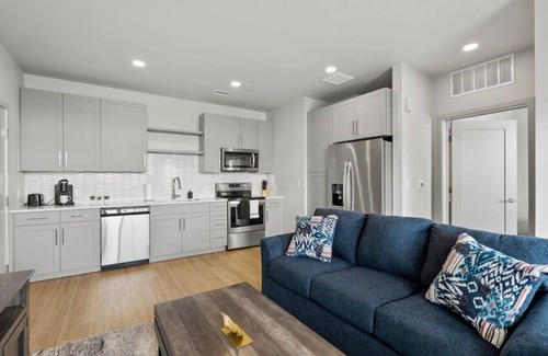 Dupont Apartment | Luxury in East Denver
