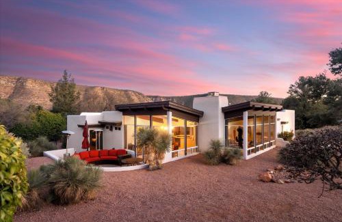 Sedona House | Luxury in Sedona Desert with 360 Views & Sunsets with Family