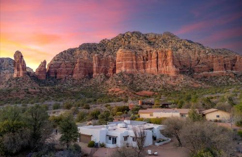 Sedona House | Luxury in Sedona Desert with 360 Views & Sunsets with Family