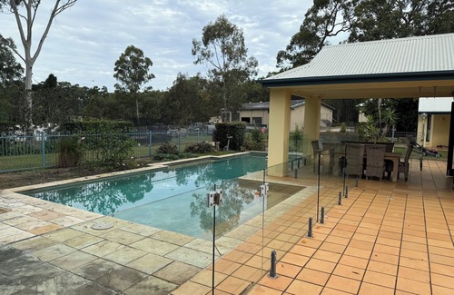 Sheldon House | Luxury in the Bush - Close to Brisbane and Gold Coast