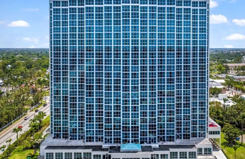 Woodford Park Apartment | Luxury in the sky