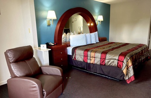 Selma Hotel | Luxury Inn and Suites